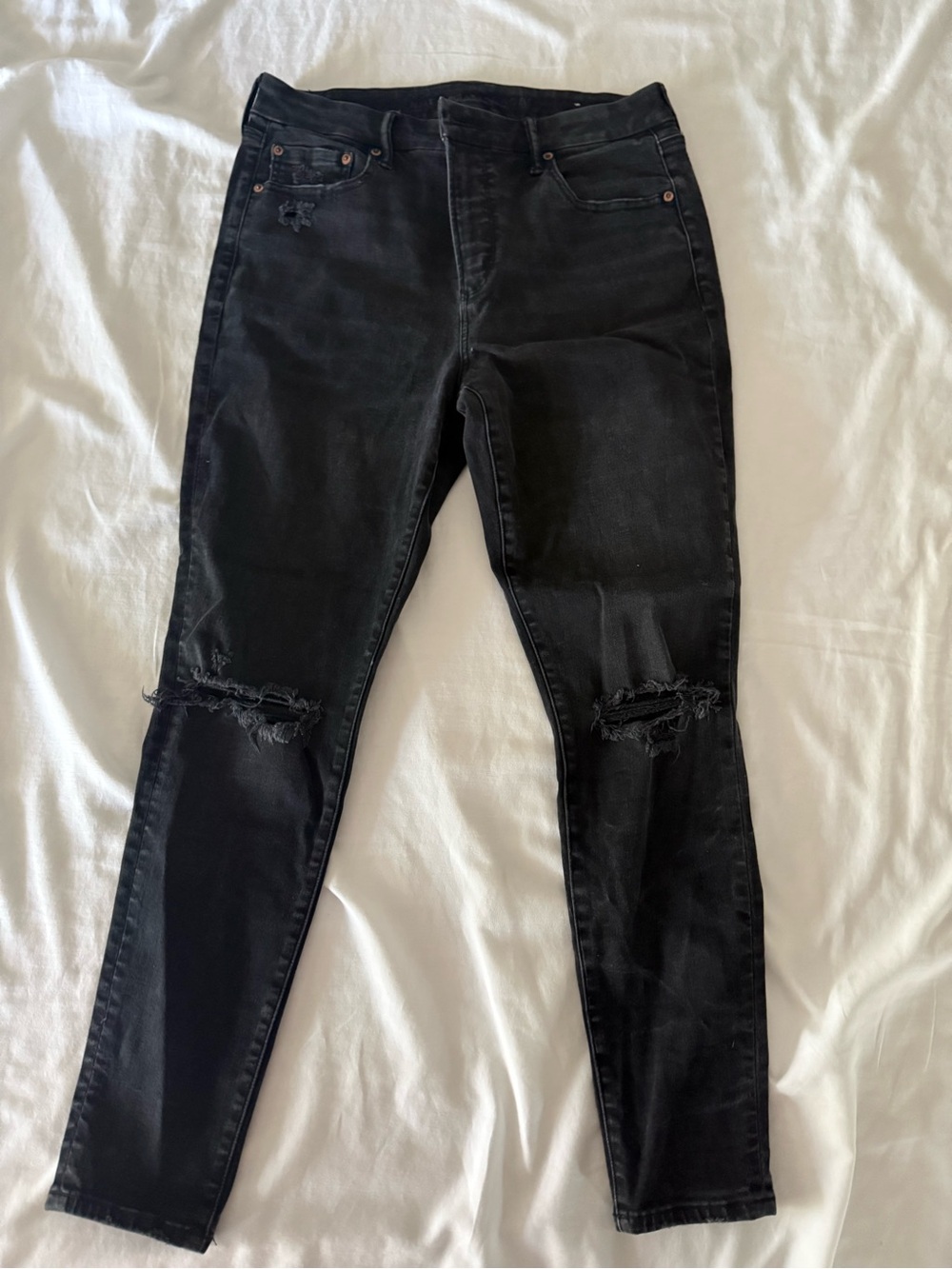 American Eagle Outfitters Black Ripped Women’s Skinny Jeans